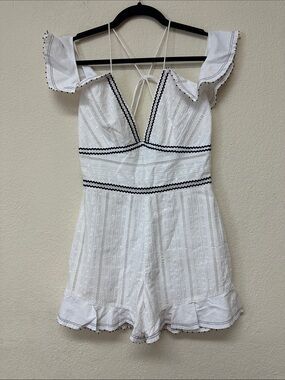 Saylor womans White & navy blue Romper size S